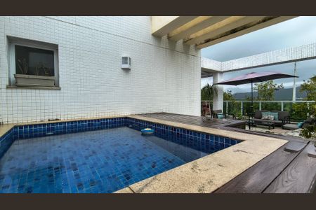 Apartamento à venda com 200m², 4 quartos e 2 vagasCobertura