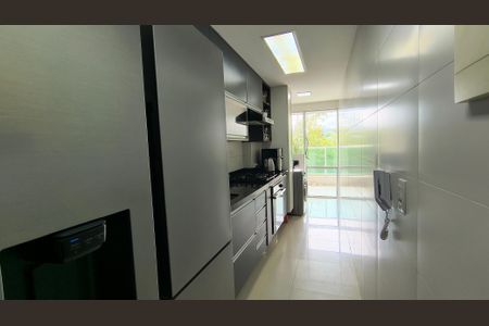 Apartamento à venda com 200m², 4 quartos e 2 vagasCozinha e Área de Serviço