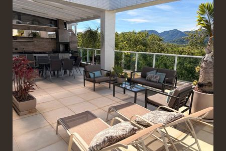 Apartamento à venda com 200m², 4 quartos e 2 vagasCobertura