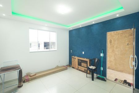 Sala de casa para alugar com 1 quarto, 45m² em Senador Vasconcelos, Rio de Janeiro