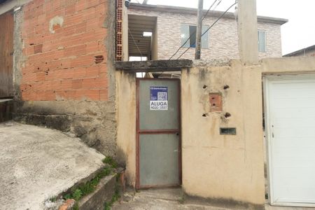 Casa para alugar com 45m², 1 quarto e sem vaga Casa para alugar com 45m², 1 quarto e sem vagaFachada