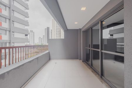 Varanda de kitnet/studio para alugar com 1 quarto, 35m² em Vila Madalena, São Paulo