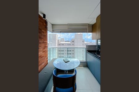 Varanda da Sala de kitnet/studio à venda com 2 quartos, 65m² em Liberdade, São Paulo