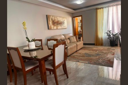 Casa à venda com 123m², 3 quartos e 2 vagas