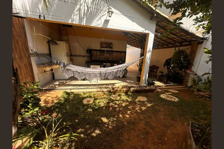 Casa à venda com 123m², 3 quartos e 2 vagas