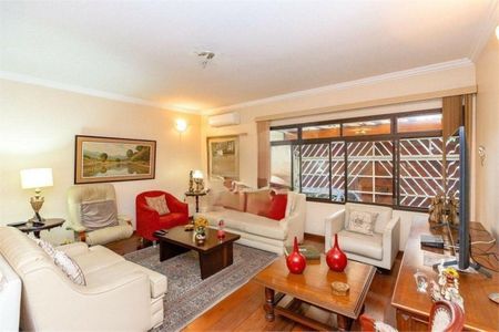 Casa à venda com 3 quartos, 193m² em Santo Amaro, São Paulo