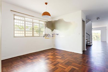 Casa à venda com 3 quartos, 239m² em Alto de Pinheiros, São Paulo