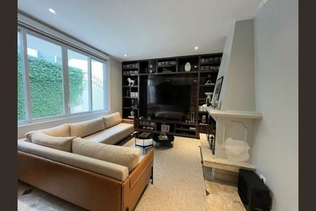 Casa à venda com 5 quartos, 800m² em Vila Progredior, São Paulo