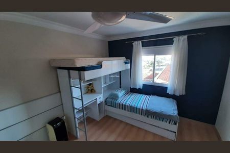 Casa à venda com 4 quartos, 325m² em Vila Bertioga, São Paulo