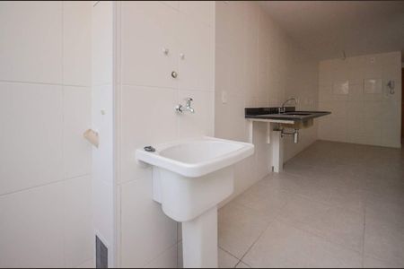 Apartamento à venda com 77m², 2 quartos e 1 vaga