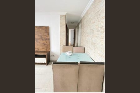 Sala de apartamento para alugar com 2 quartos, 50m² em Fazendinha, Curitiba