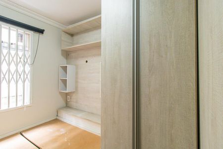 Quarto 1 de apartamento para alugar com 2 quartos, 50m² em Fazendinha, Curitiba