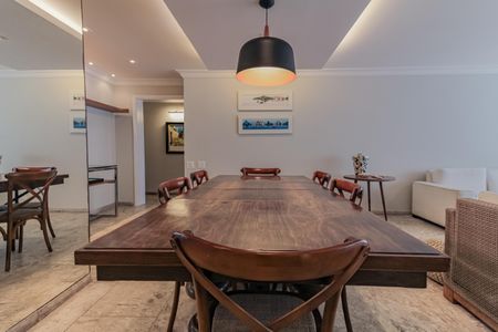 Apartamento à venda com 286m², 3 quartos e 1 vaga Apartamento à venda com 286m², 3 quartos e 1 vagaSala