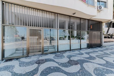 Apartamento à venda com 286m², 3 quartos e 1 vaga Apartamento à venda com 286m², 3 quartos e 1 vagaEntrada