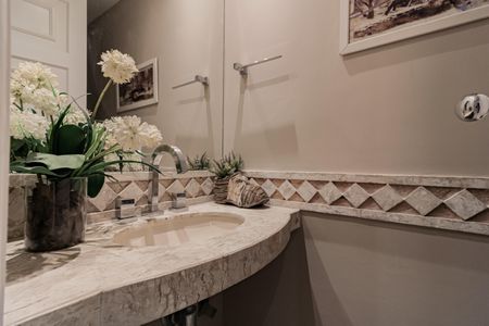 Apartamento à venda com 286m², 3 quartos e 1 vaga Apartamento à venda com 286m², 3 quartos e 1 vagaLavabo