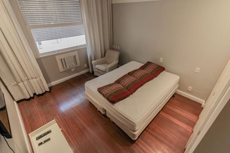 Apartamento à venda com 286m², 3 quartos e 1 vaga Apartamento à venda com 286m², 3 quartos e 1 vagaQuarto 2
