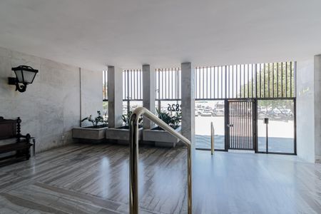 Apartamento à venda com 286m², 3 quartos e 1 vaga Apartamento à venda com 286m², 3 quartos e 1 vagaHall de entrada