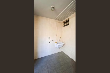 Apartamento para alugar com 127m², 3 quartos e 2 vagas Apartamento para alugar com 127m², 3 quartos e 2 vagasCozinha e Área de Serviço