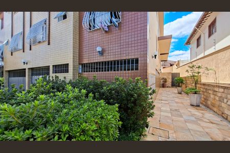 Apartamento para alugar com 127m², 3 quartos e 2 vagas Apartamento para alugar com 127m², 3 quartos e 2 vagasHall de entrada