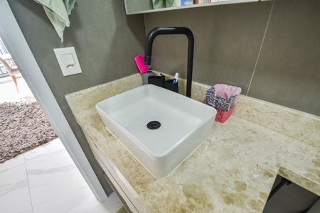 Apartamento à venda com 84m², 2 quartos e 1 vagaBanheiro