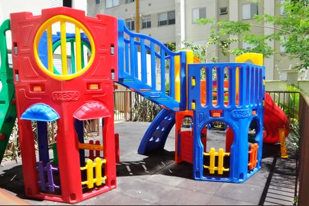 Apartamento à venda com 45m², 2 quartos e 1 vaga Apartamento à venda com 45m², 2 quartos e 1 vagaPlayground