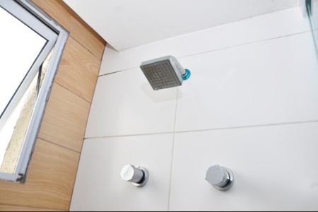 Apartamento à venda com 45m², 2 quartos e 1 vaga Apartamento à venda com 45m², 2 quartos e 1 vagaDetalhe - Banheiro Social