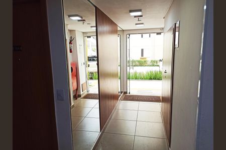 Apartamento à venda com 45m², 2 quartos e 1 vaga Apartamento à venda com 45m², 2 quartos e 1 vagaHall de entrada