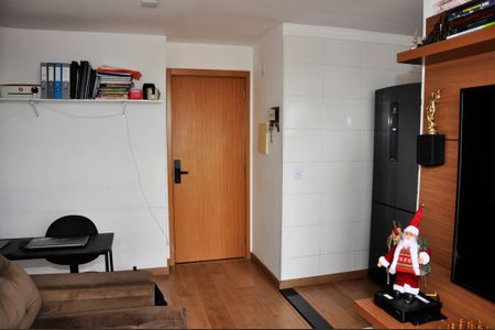 Apartamento à venda com 45m², 2 quartos e 1 vaga Apartamento à venda com 45m², 2 quartos e 1 vagaDetalhe - Sala