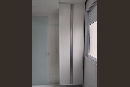 Apartamento à venda com 65m², 2 quartos e 1 vagaÁrea de Serviço