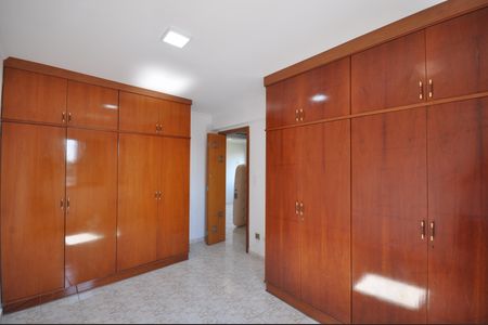 Apartamento para alugar com 63m², 2 quartos e 1 vagaQuarto 1