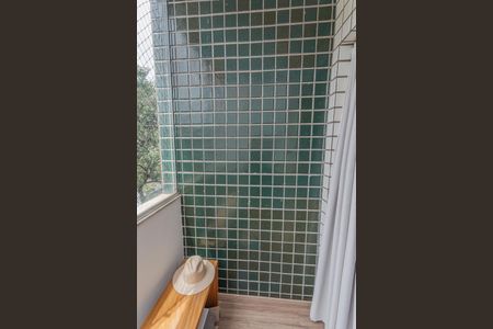 Apartamento à venda com 180m², 3 quartos e 2 vagas Apartamento à venda com 180m², 3 quartos e 2 vagasVaranda da Suíte