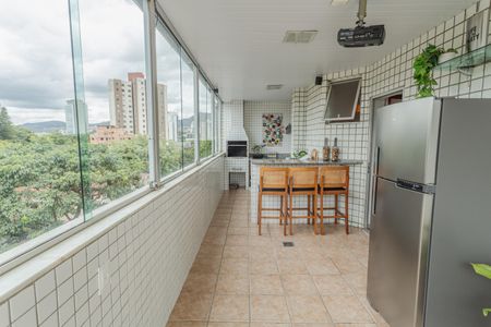 Apartamento à venda com 180m², 3 quartos e 2 vagas Apartamento à venda com 180m², 3 quartos e 2 vagasCobertura