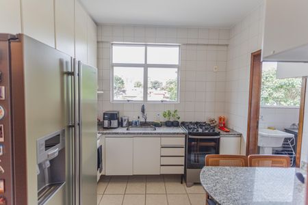 Apartamento à venda com 180m², 3 quartos e 2 vagas Apartamento à venda com 180m², 3 quartos e 2 vagasCozinha