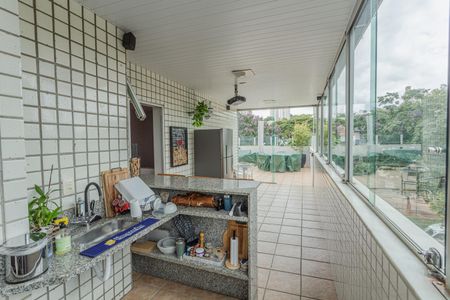 Apartamento à venda com 180m², 3 quartos e 2 vagas Apartamento à venda com 180m², 3 quartos e 2 vagasCobertura