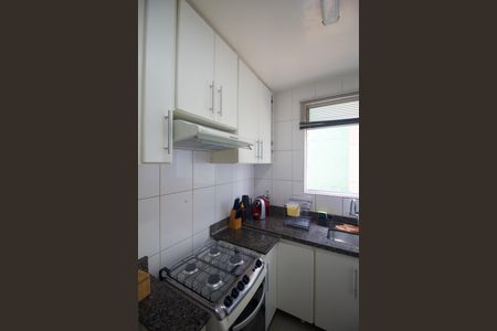 Apartamento à venda com 78m², 2 quartos e 2 vagasCozinha e Área de Serviço