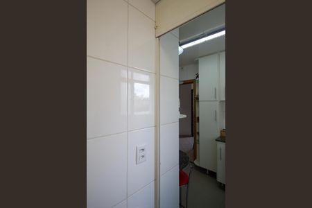 Apartamento à venda com 78m², 2 quartos e 2 vagasCozinha e Área de Serviço