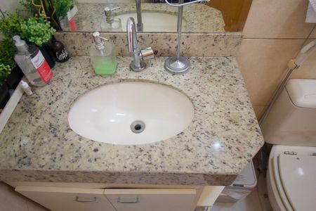 Apartamento à venda com 78m², 2 quartos e 2 vagasBanheiro Social