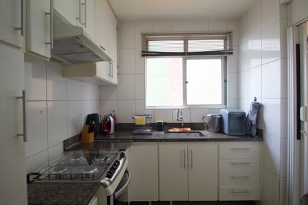 Apartamento à venda com 78m², 2 quartos e 2 vagasCozinha e Área de Serviço