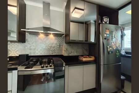 Cozinha de apartamento à venda com 2 quartos, 115m² em Chácara Inglesa, São Paulo