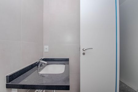 Apartamento à venda com 65m², 2 quartos e 1 vaga Apartamento à venda com 65m², 2 quartos e 1 vagaBanheiro Social