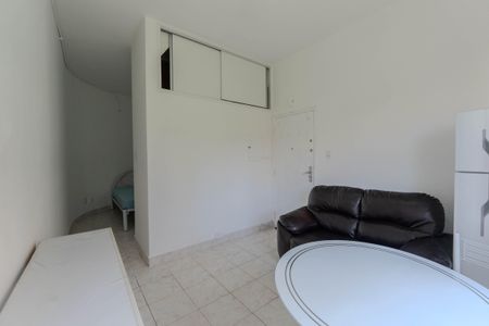 Sala de kitnet/studio para alugar com 1 quarto, 32m² em República, São Paulo