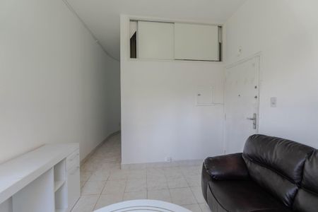 Sala de kitnet/studio para alugar com 1 quarto, 32m² em República, São Paulo