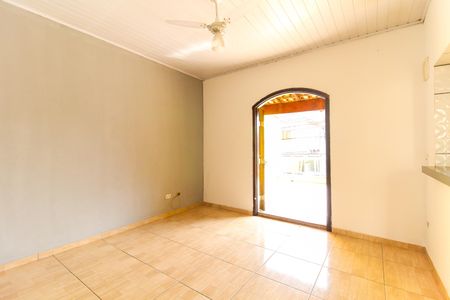 Sala de casa para alugar com 2 quartos, 162m² em Vila Regina, São Paulo