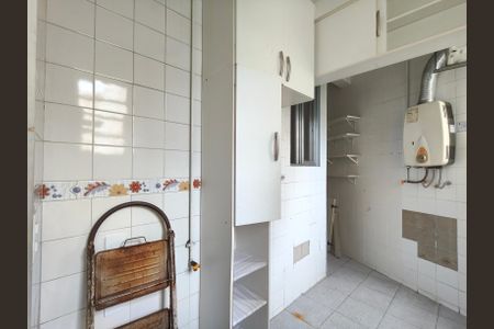 Apartamento à venda com 50m², 2 quartos e sem vaga Apartamento à venda com 50m², 2 quartos e sem vagaCozinha e Área de Serviço