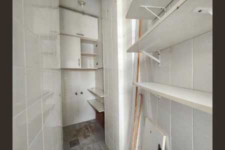 Apartamento à venda com 50m², 2 quartos e sem vaga Apartamento à venda com 50m², 2 quartos e sem vagaCozinha e Área de Serviço