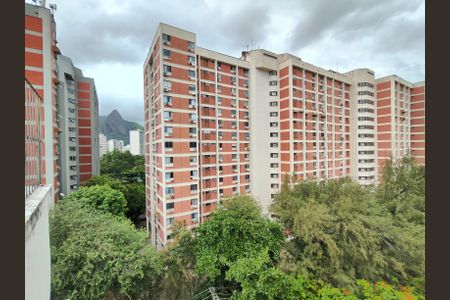 Apartamento à venda com 50m², 2 quartos e sem vaga Apartamento à venda com 50m², 2 quartos e sem vagaTerraço
