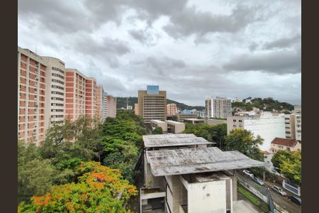 Apartamento à venda com 50m², 2 quartos e sem vaga Apartamento à venda com 50m², 2 quartos e sem vagaTerraço