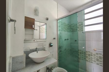 Apartamento à venda com 50m², 2 quartos e sem vaga Apartamento à venda com 50m², 2 quartos e sem vagaBanheiro Corredor