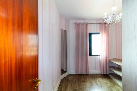 Apartamento à venda com 129m², 3 quartos e 4 vagasQuarto 2