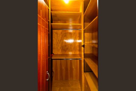 Apartamento à venda com 129m², 3 quartos e 4 vagasQuarto 3 - Suíte - Closet